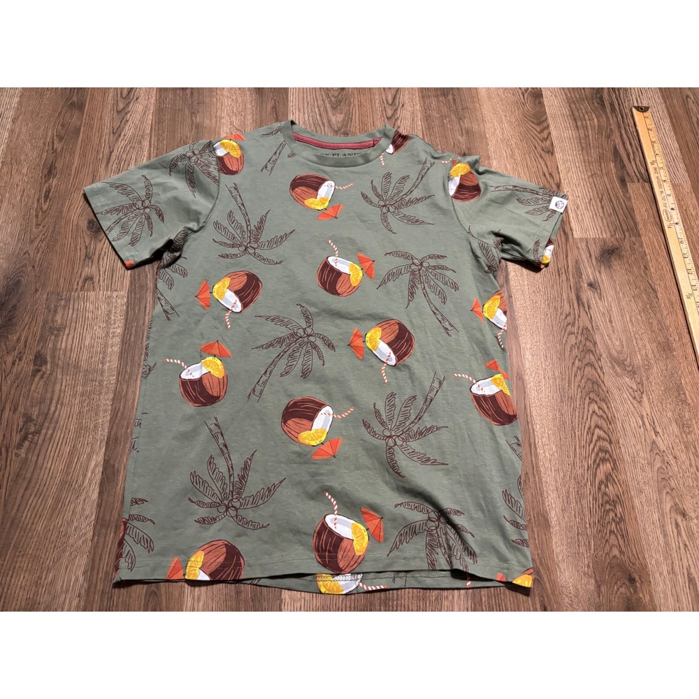 Free Planet T-Shirt Mens Size XS Green Short Sleeve Coconut Palm Graphic Tee